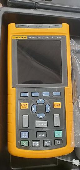 Fluke 124 Image